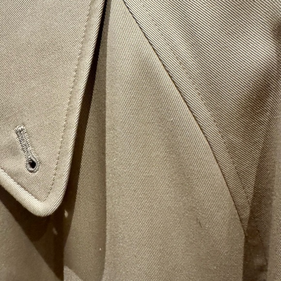 Burberry Tan Trench Coat - Picture 5 of 13